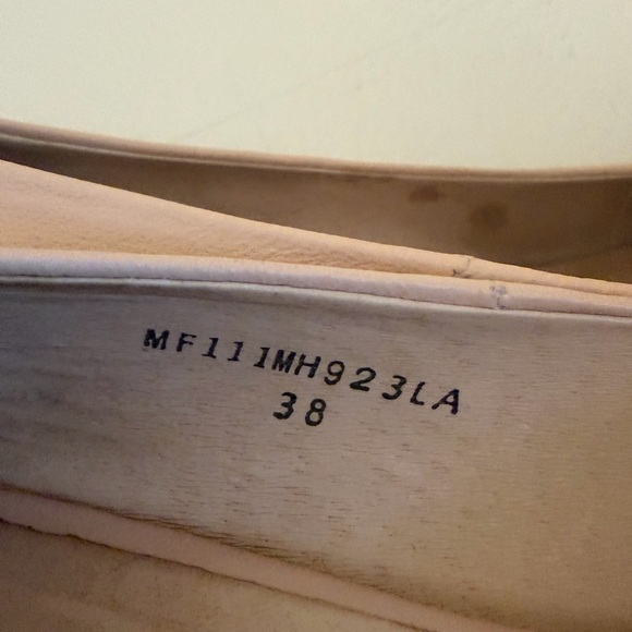 Maud Frizon Women's Beige Bow Flats - Picture 4 of 5